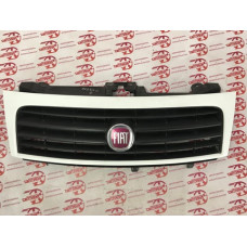 Решітка радіатора Fiat Scudo 2007-2016 1497652077